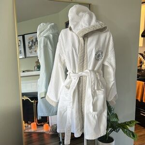 Women's White Hooded Bathrobe
